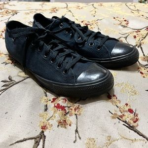 Men’s Converse Allstar Sneakers Sz 10.5